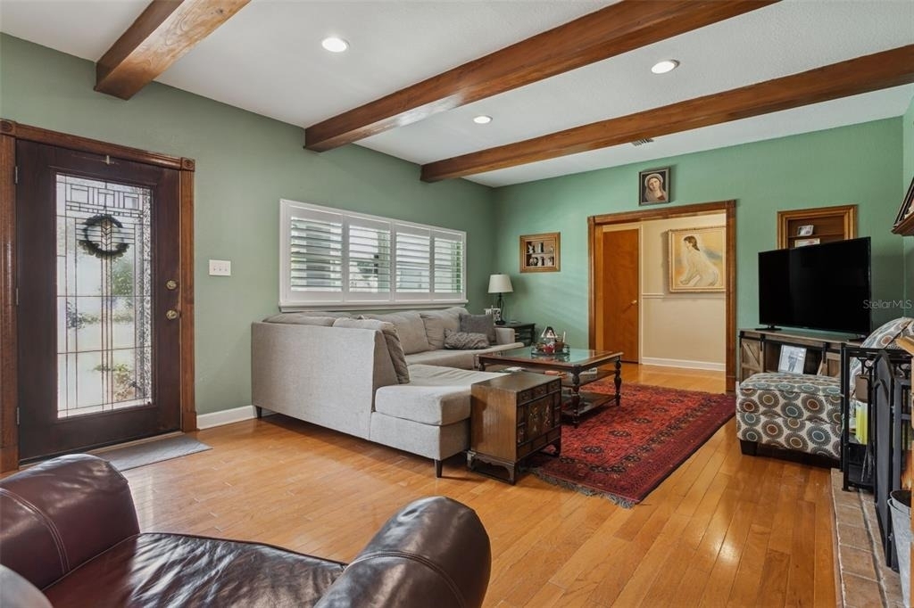 2603 N Ridgewood Avenue - Photo 8