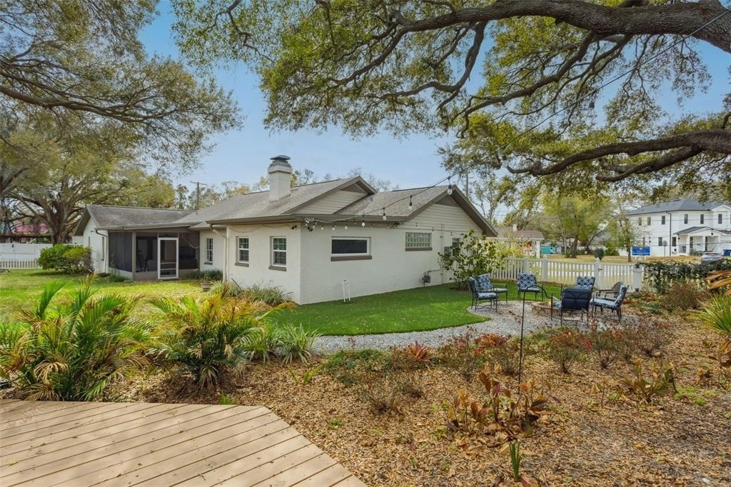 2603 N Ridgewood Avenue - Photo 2