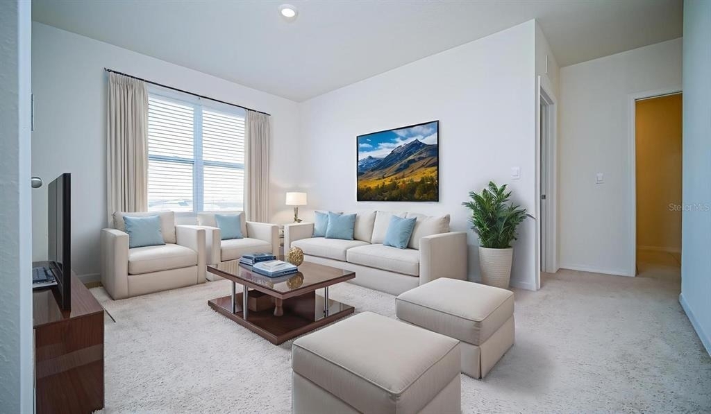 326 Meadowbrook Boulevard - Photo 5