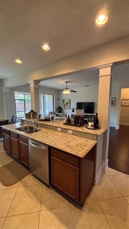 464 Douglas Edward Drive - Photo 4