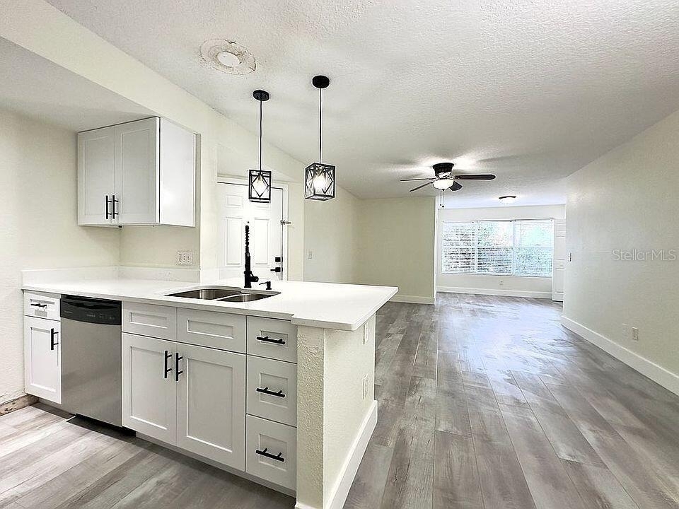 5140 Conroy Road - Photo 2