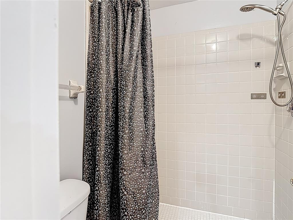 571 Hunter Circle - Photo 18