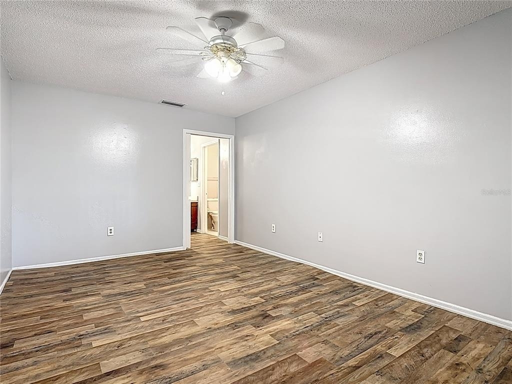 571 Hunter Circle - Photo 14