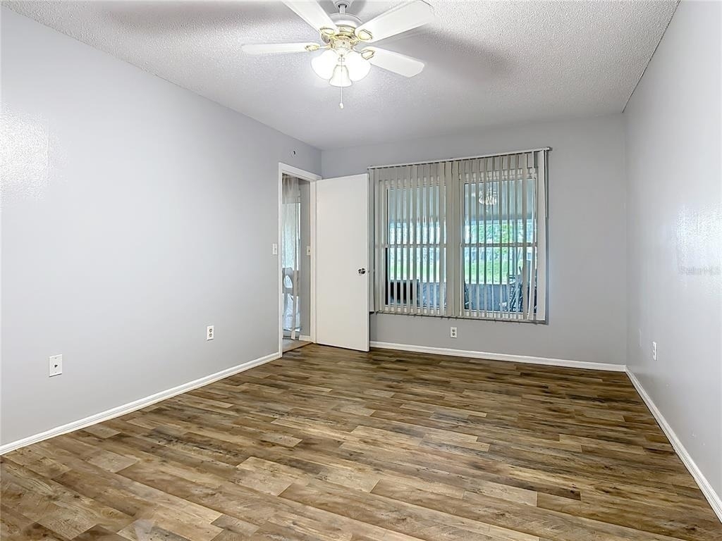 571 Hunter Circle - Photo 15