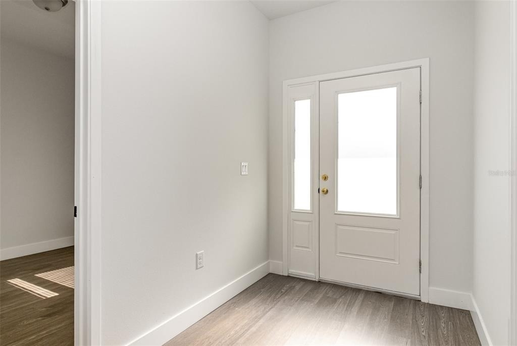 1213 Waterford Street Se - Photo 4
