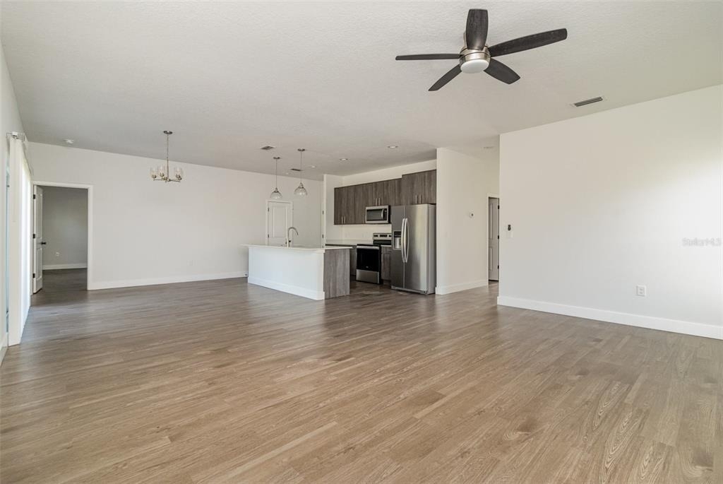 1213 Waterford Street Se - Photo 6
