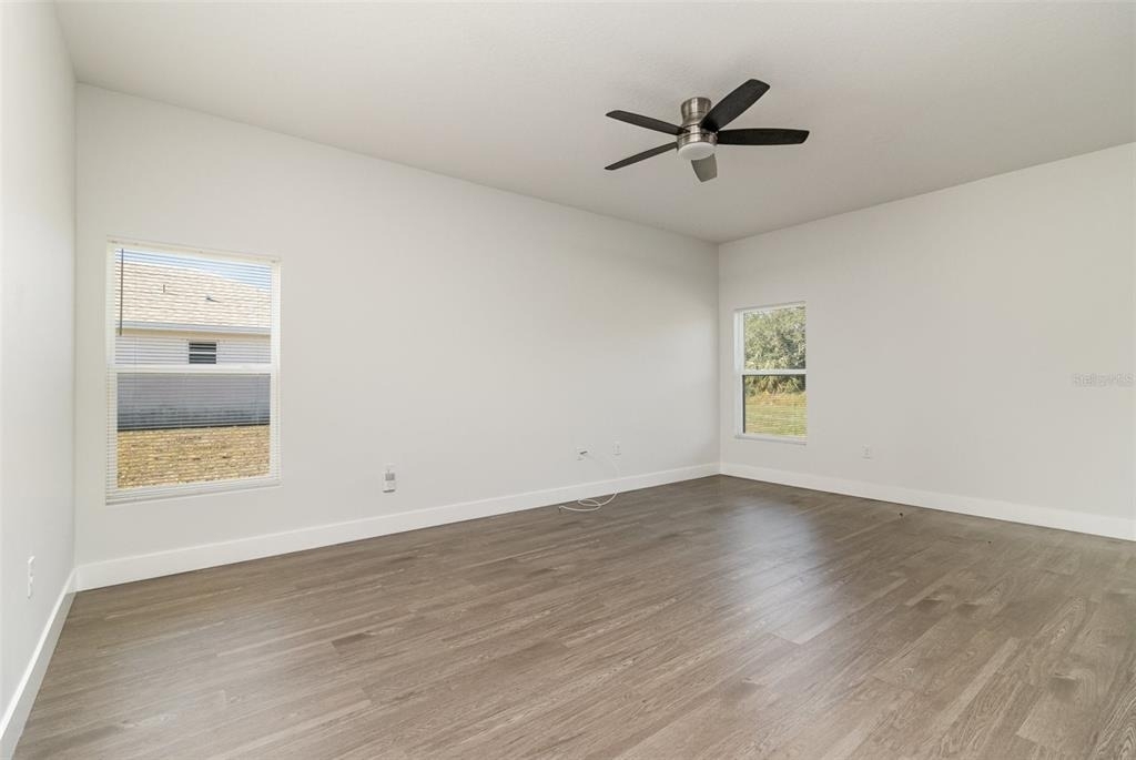 1213 Waterford Street Se - Photo 5