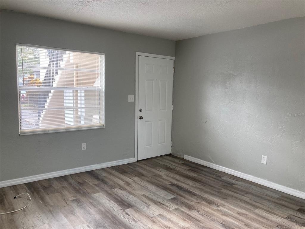 1217 Kennedy Road - Photo 4