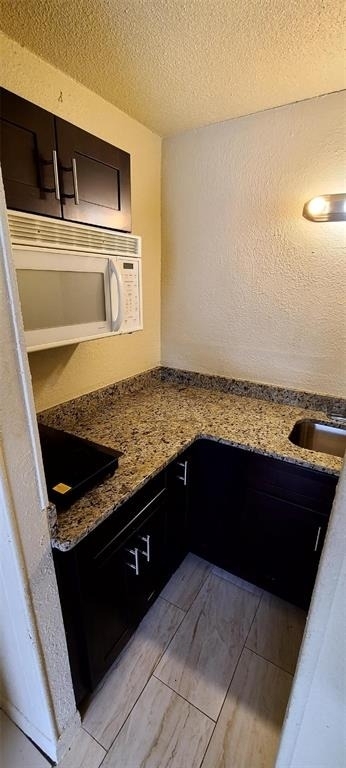 421 E Kennedy Boulevard - Photo 5