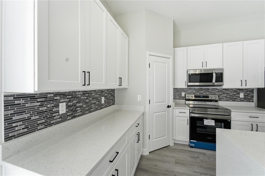 13690 Sw 43rd Circle - Photo 17