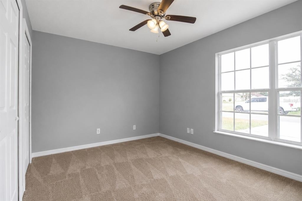 402 Bridgewater Court - Photo 6