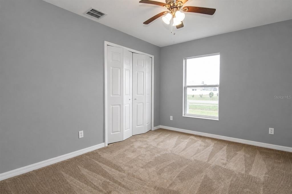 402 Bridgewater Court - Photo 10