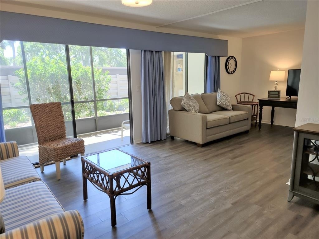 650 Bird Bay Drive E - Photo 8