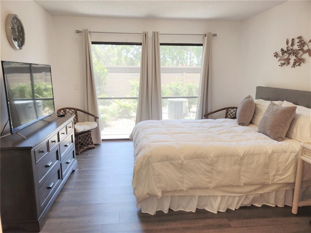 650 Bird Bay Drive E - Photo 33