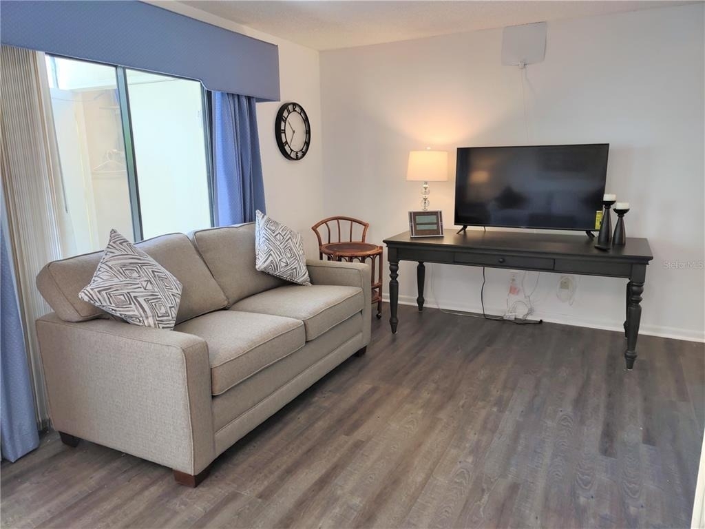 650 Bird Bay Drive E - Photo 10