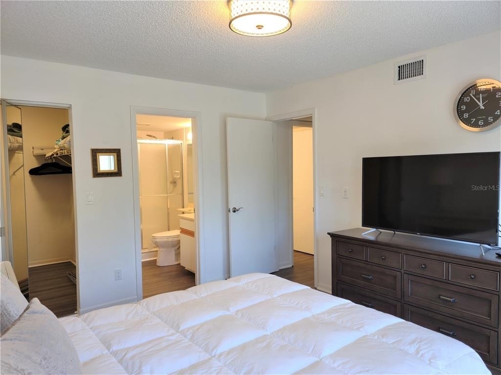 650 Bird Bay Drive E - Photo 32