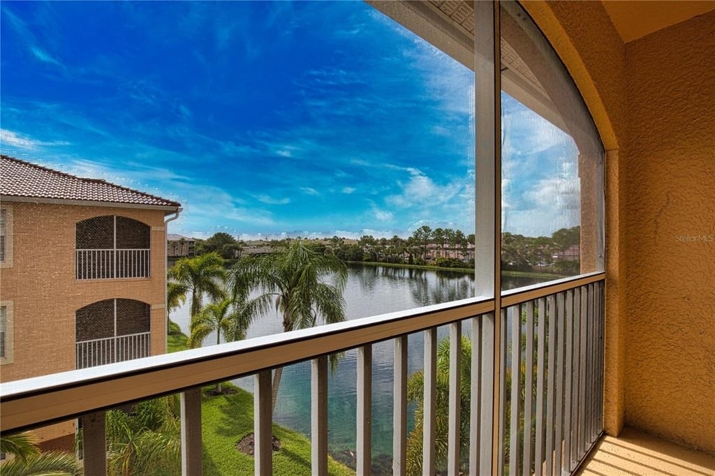 150 L Pavia Boulevard - Photo 11