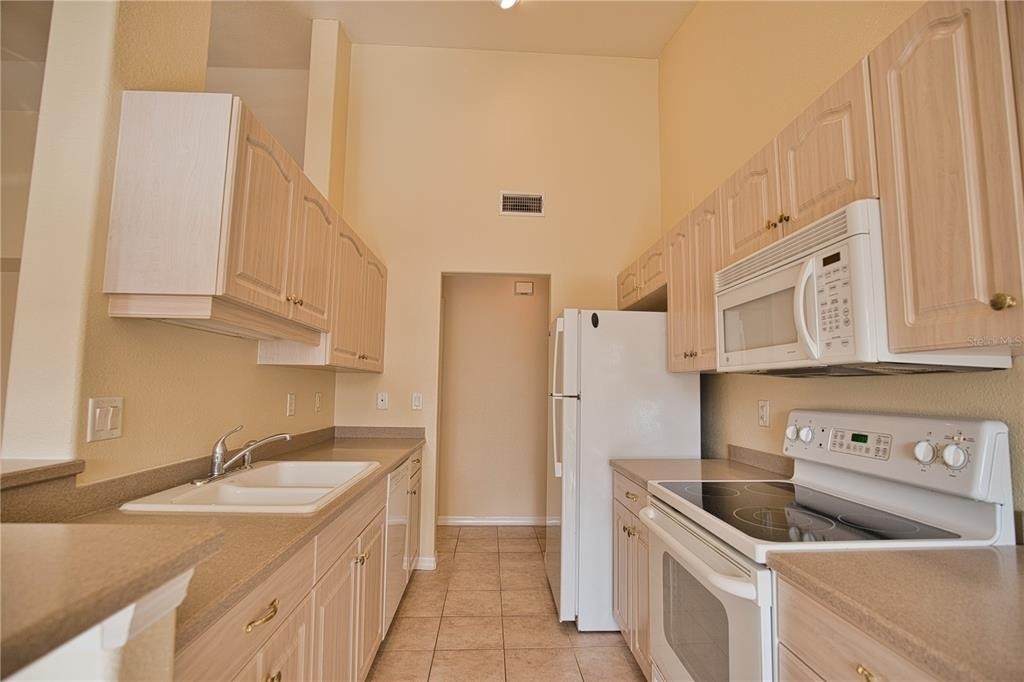 150 L Pavia Boulevard - Photo 13