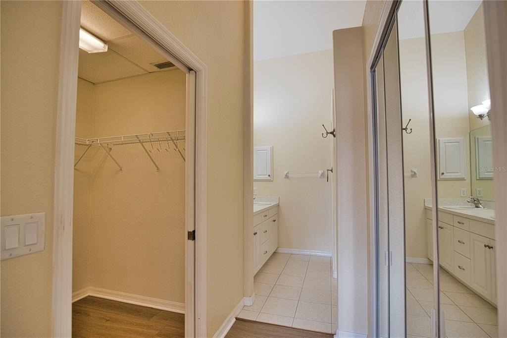 150 L Pavia Boulevard - Photo 17