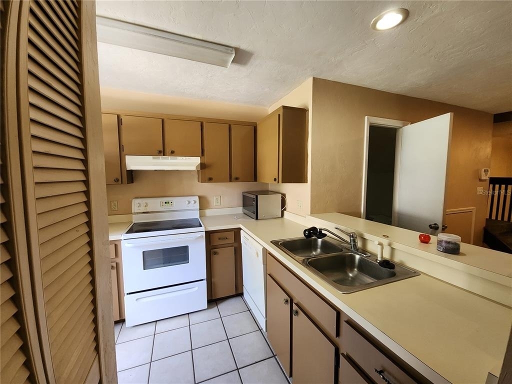 6288 Sw 8 Place - Photo 1