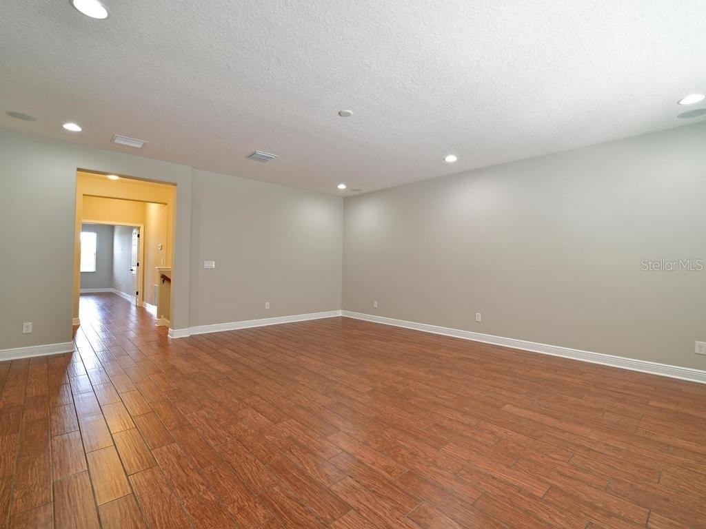 8031 111th Terrace E - Photo 17