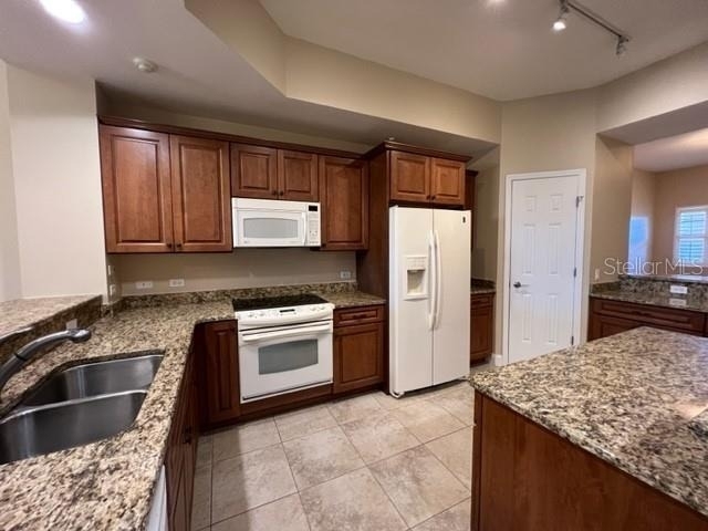7710 Lake Vista Court - Photo 4