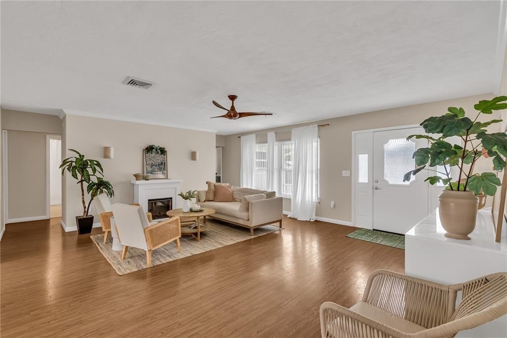 2449 Breakwater Circle - Photo 3