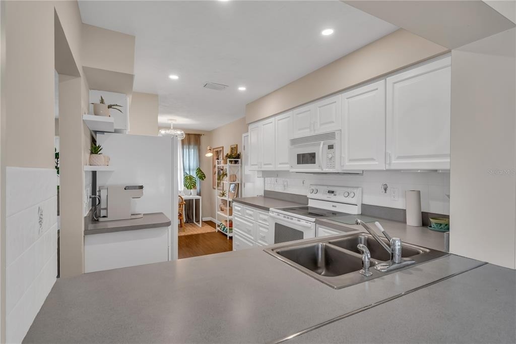 2449 Breakwater Circle - Photo 13