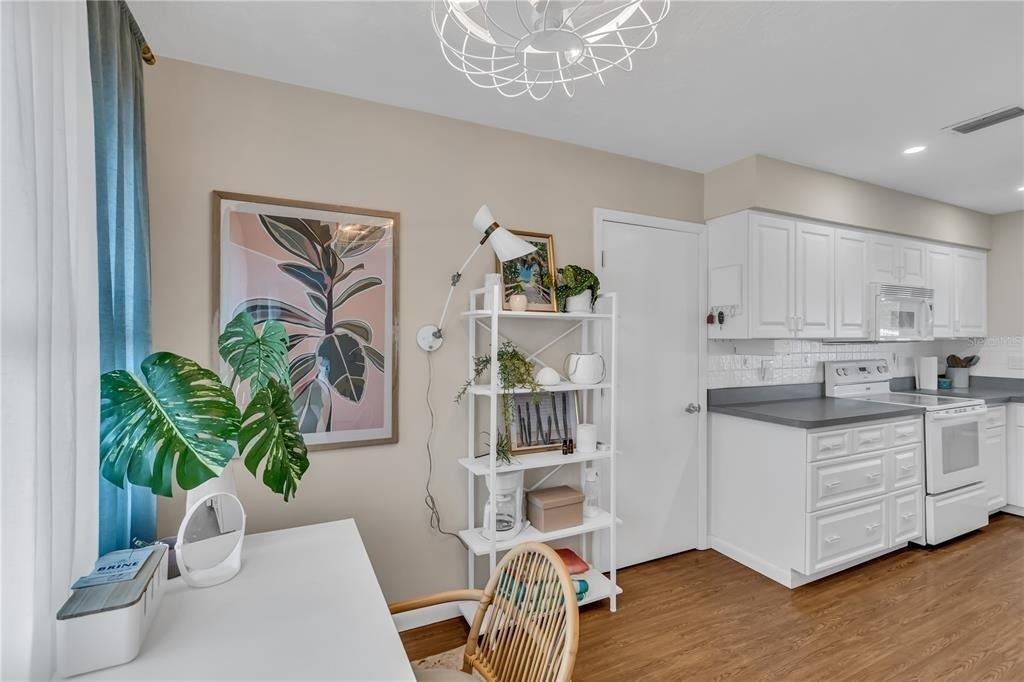 2449 Breakwater Circle - Photo 16