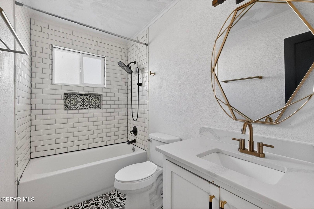 6203 Trowbridge Drive - Photo 13