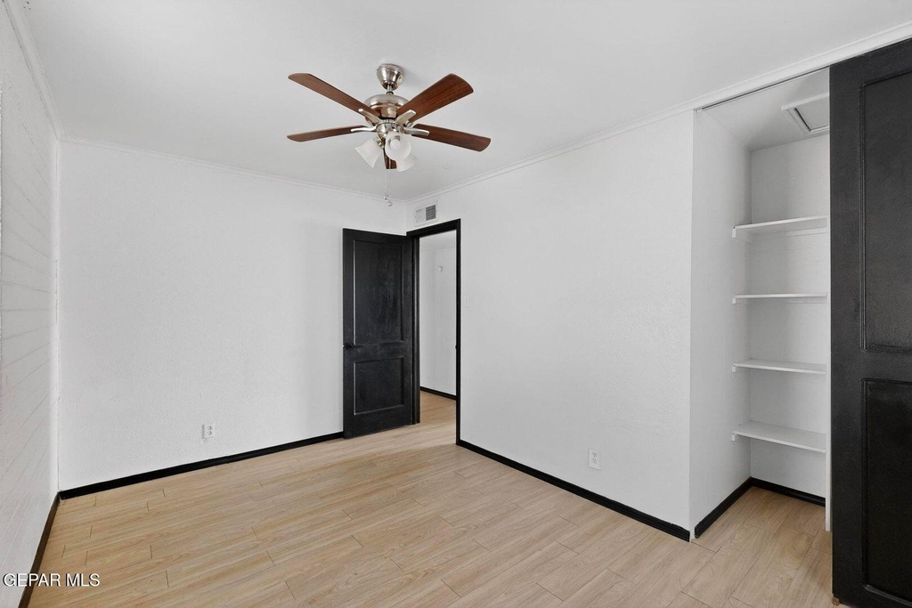 6203 Trowbridge Drive - Photo 15