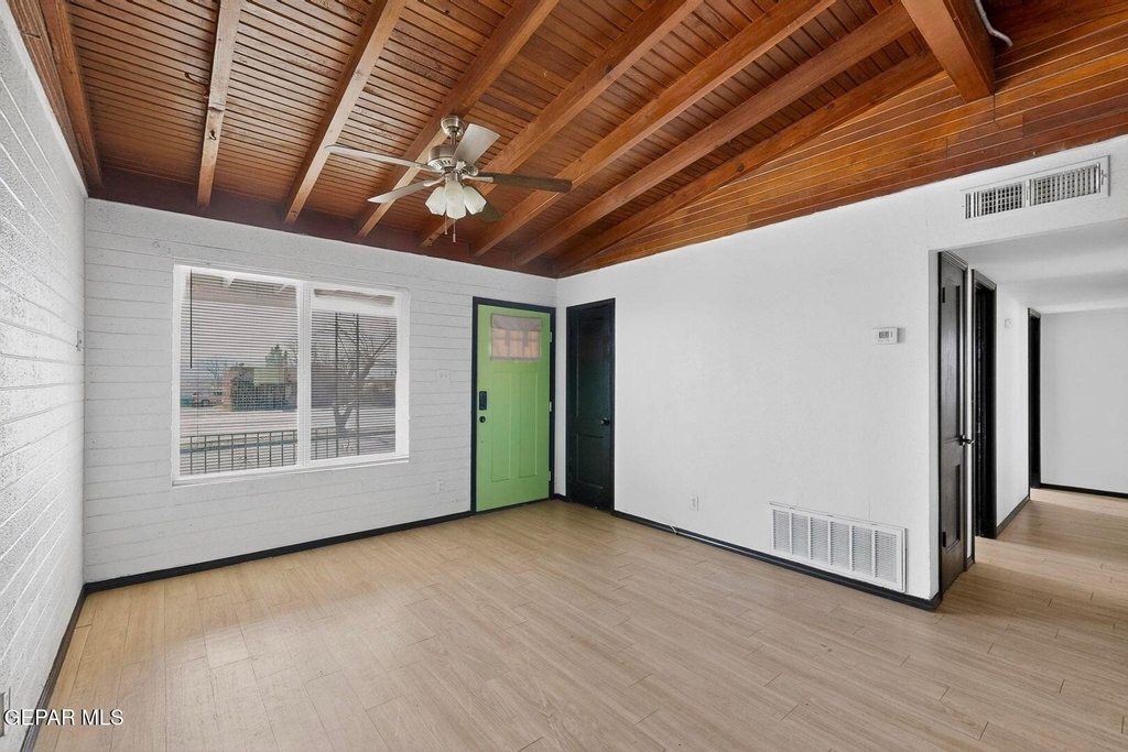 6203 Trowbridge Drive - Photo 4