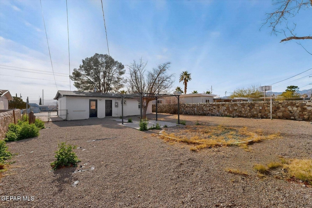 6203 Trowbridge Drive - Photo 19