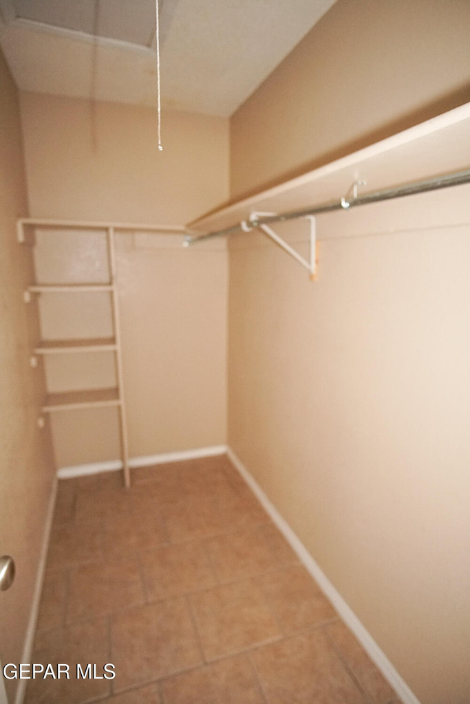 8612 Lawson Street - Photo 9