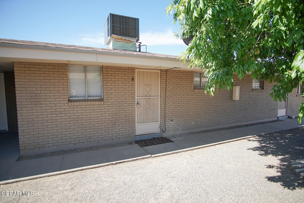 8612 Lawson Street - Photo 1