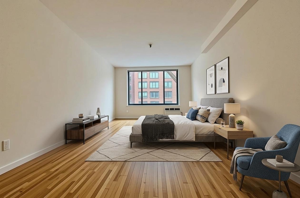 East 82nd Street - Photo 0