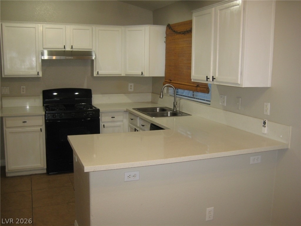 875 Hollandsworth Avenue - Photo 17