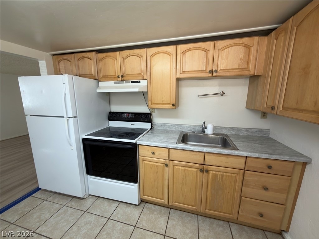 632 5th Street - Photo 3