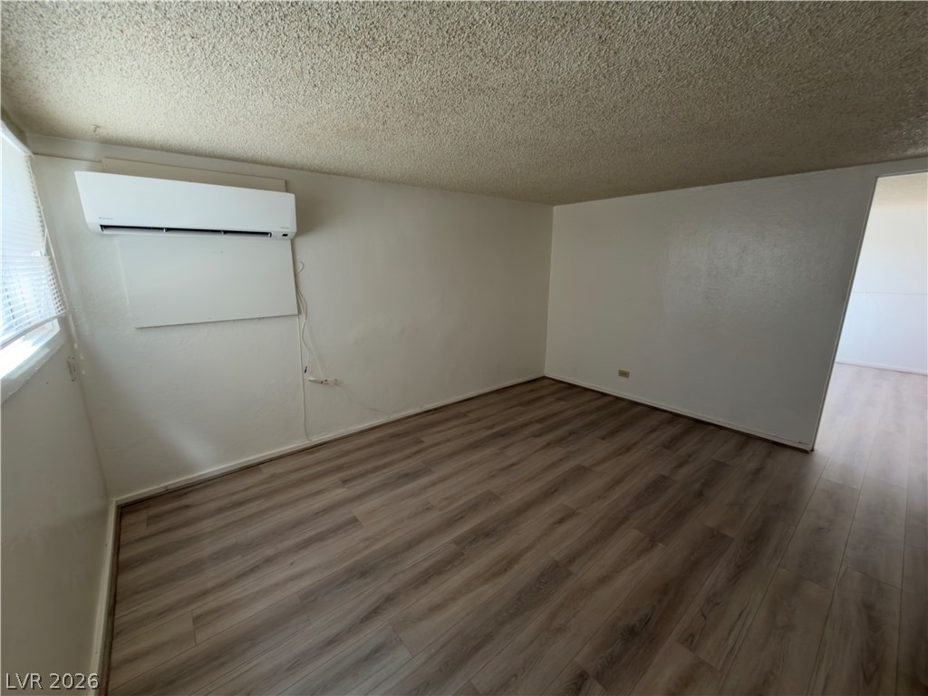 632 5th Street - Photo 1