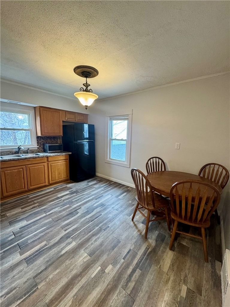 59 Clark Avenue - Photo 1