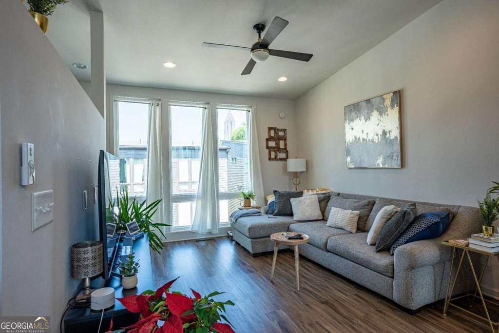 452 Latta Street Ne - Photo 2