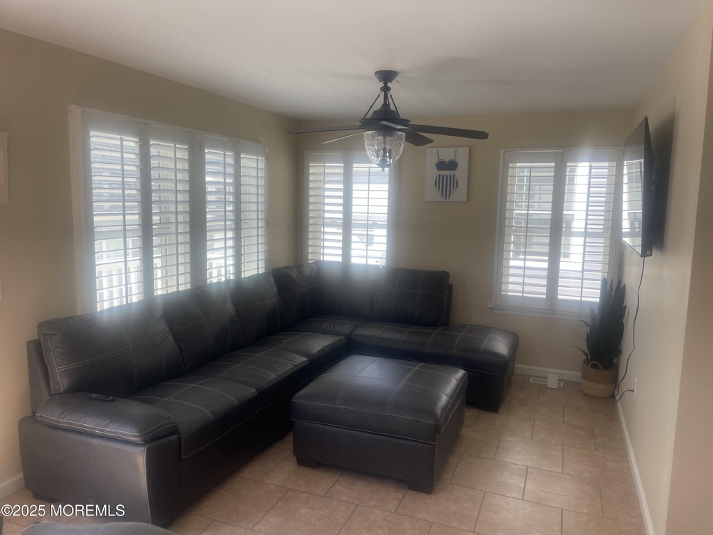 111 Fielder Avenue - Photo 5