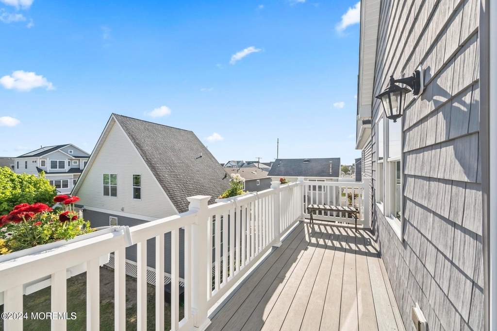 111 Fielder Avenue - Photo 3