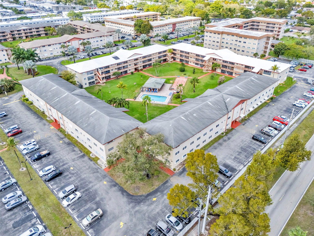 5300 Washington Street - Photo 1