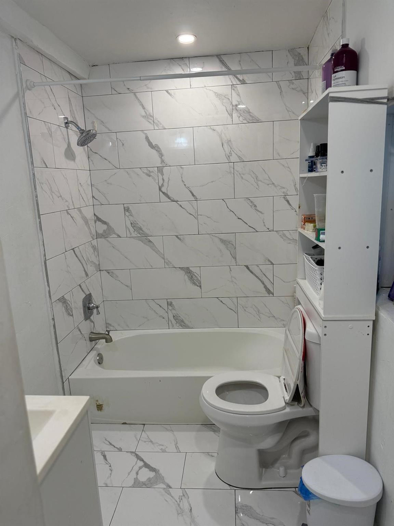 1116 W 32nd Street - Photo 8