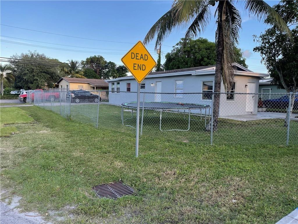 918 Nw 24th Avenue - Photo 0