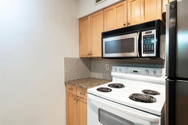 5812 Milton Street - Photo 5