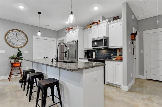 1131 W Owing Street - Photo 4