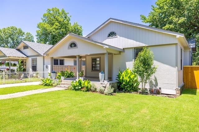 311 S Waverly Drive - Photo 2