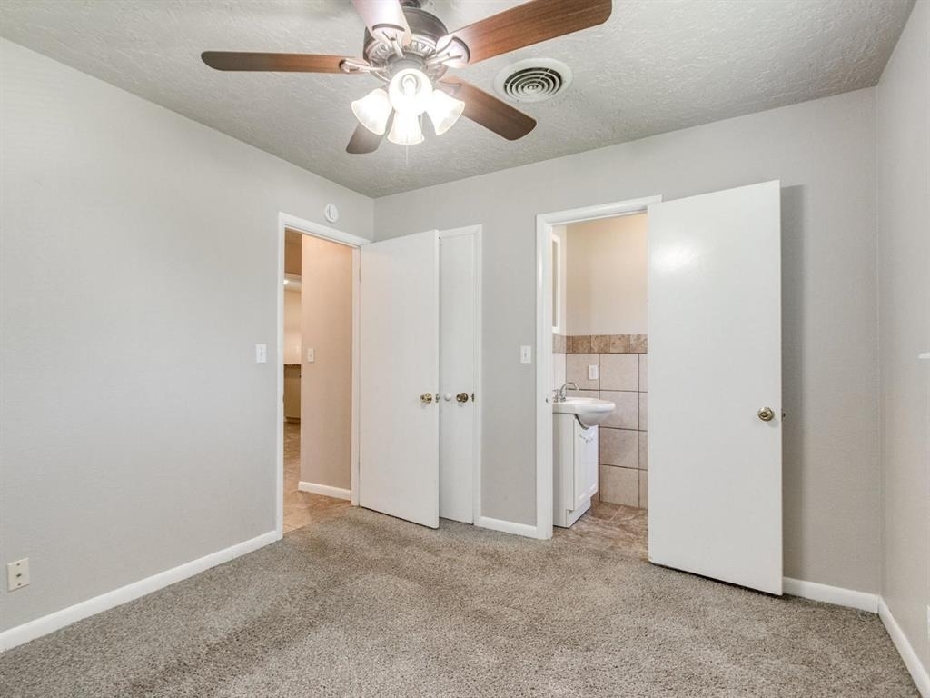 208 Thompson Drive - Photo 16